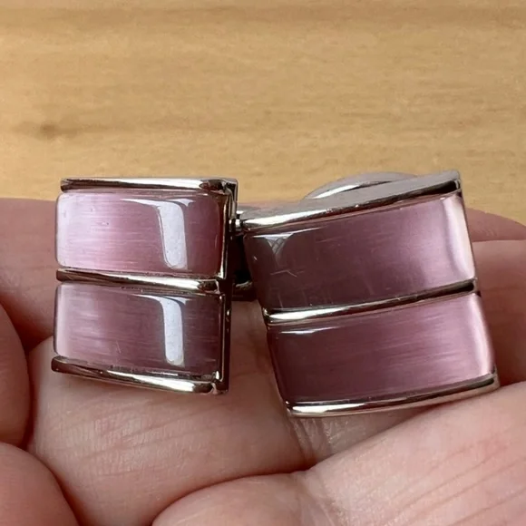 DONALD TRUMP SIGNATURE COLLECTION PINK CAT’S EYE GLASS CUFFLINKS SILVERTONE RARE